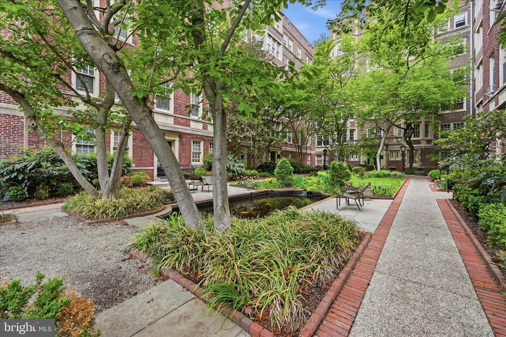 4637 PINE STREET 00 D306