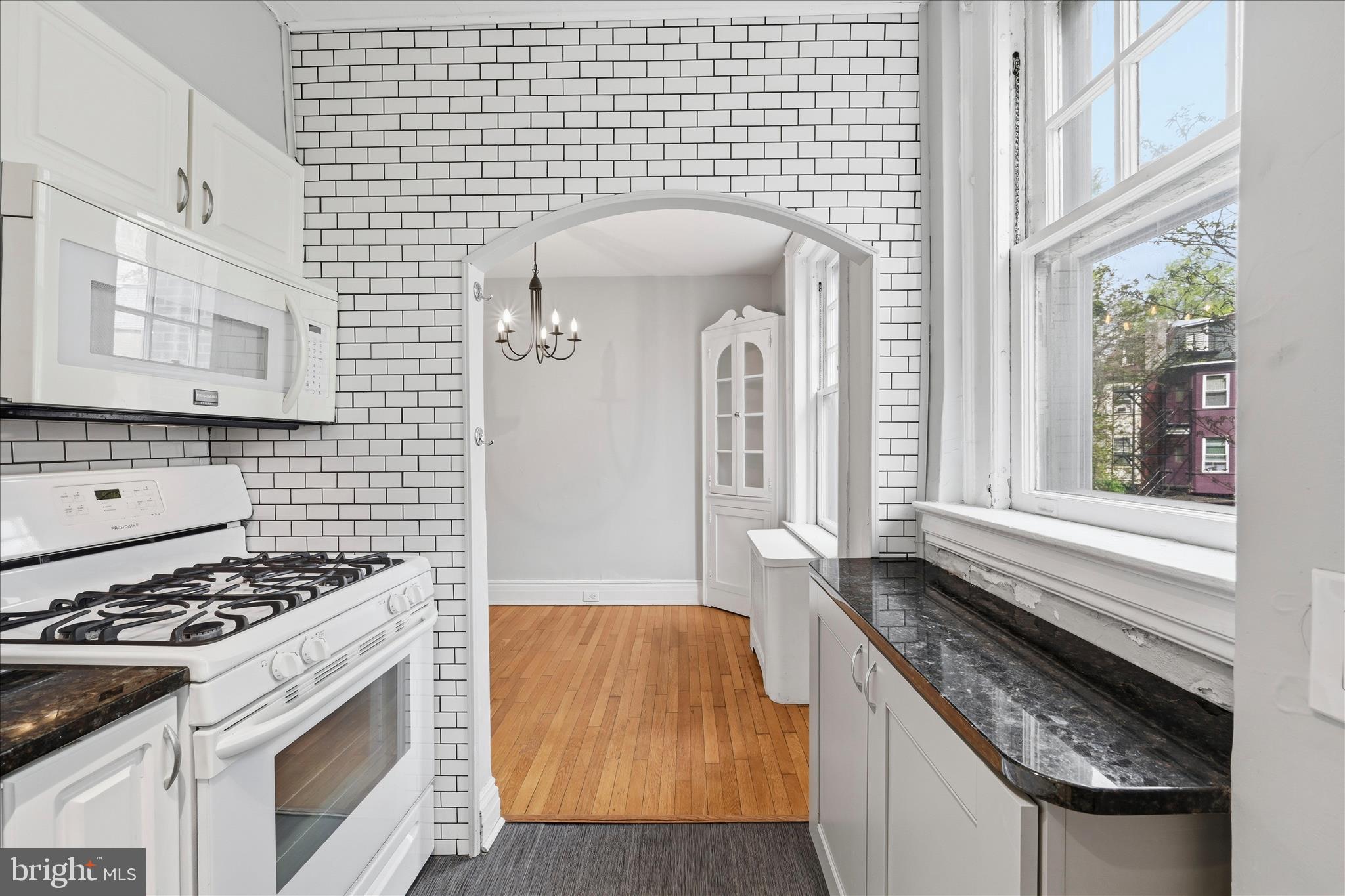 4637 PINE STREET 00 D306