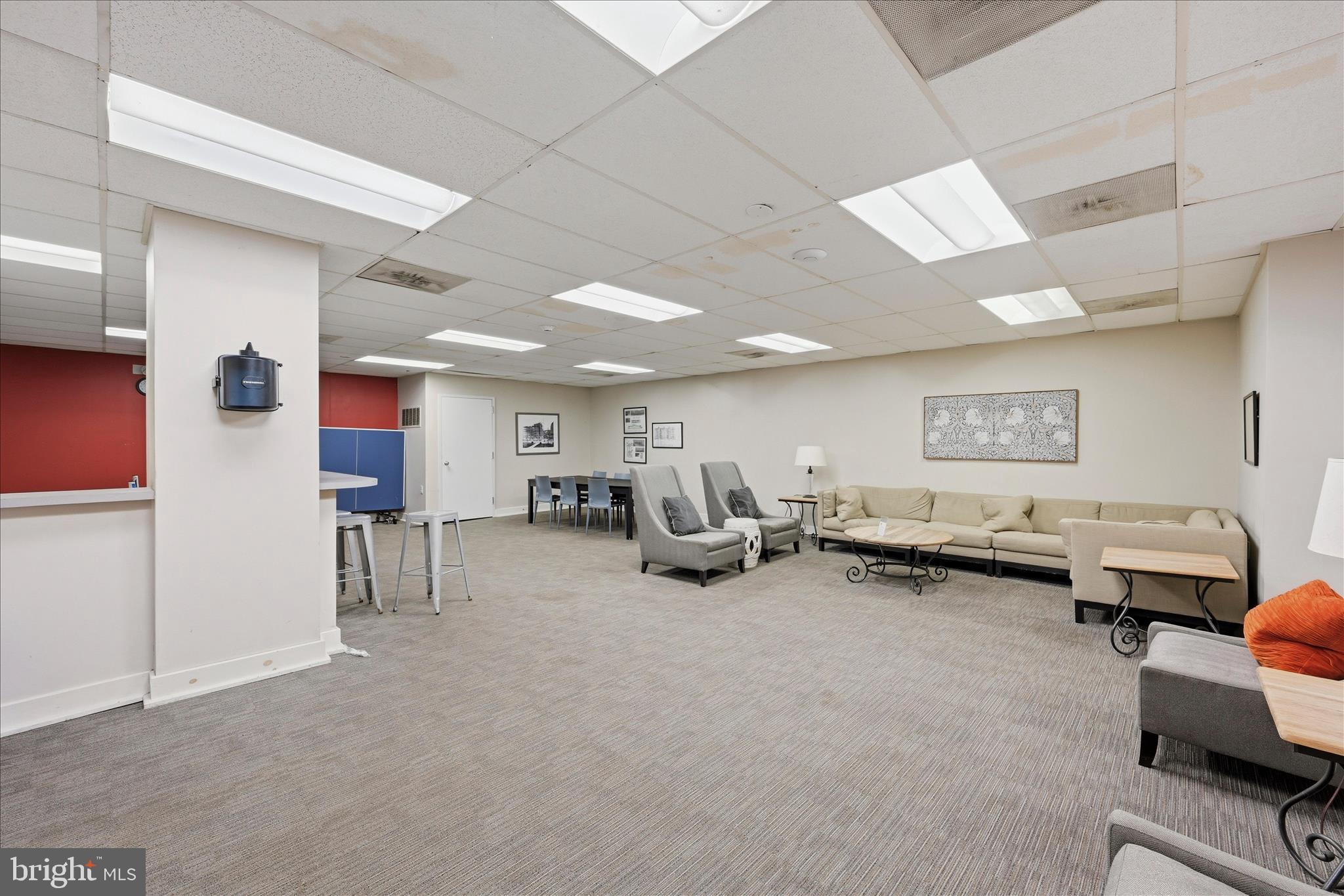 4637 PINE STREET 00 D306