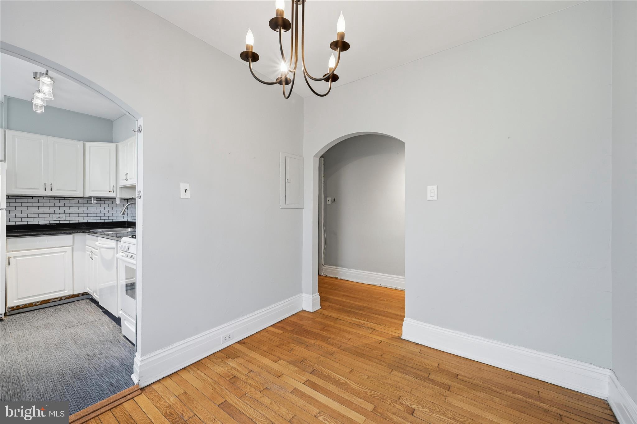 4637 PINE STREET 00 D306