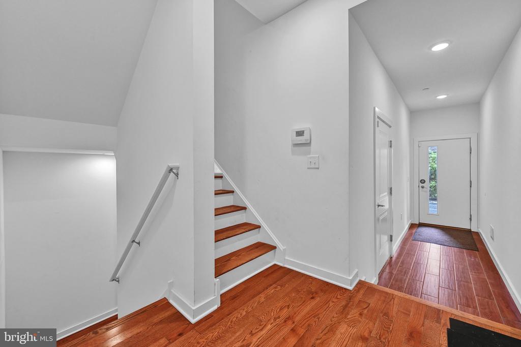 2517 E CAMBRIA STREET Unit: E