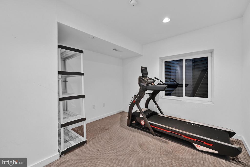 2517 E CAMBRIA STREET Unit: E