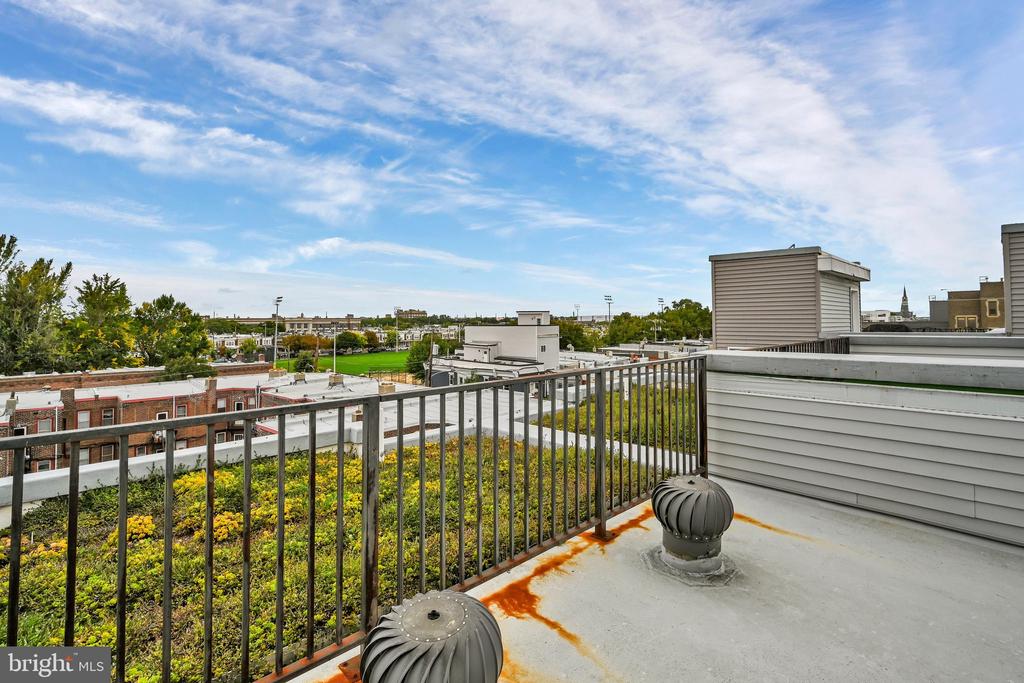 2517 E CAMBRIA STREET Unit: E