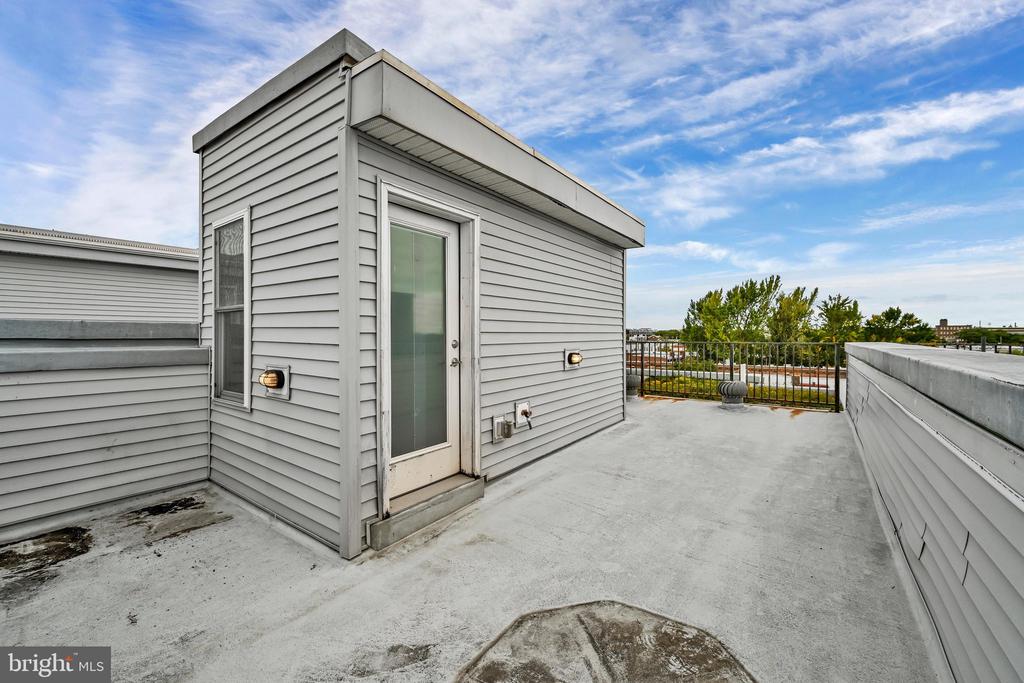 2517 E CAMBRIA STREET Unit: E