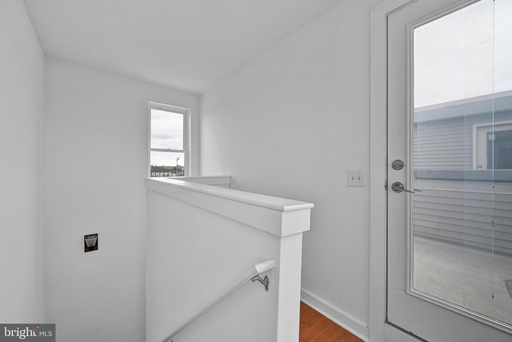 2517 E CAMBRIA STREET Unit: E
