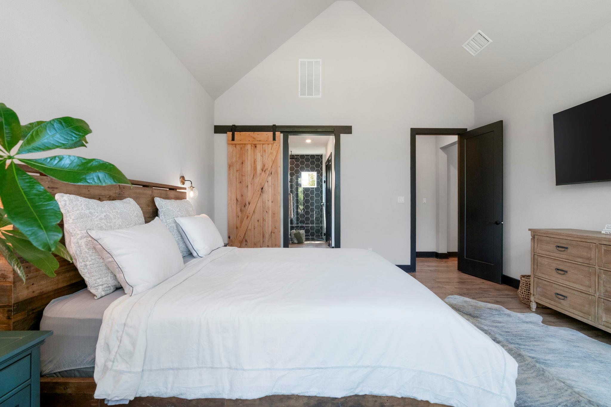 125 Brown Saddle CV, Driftwood