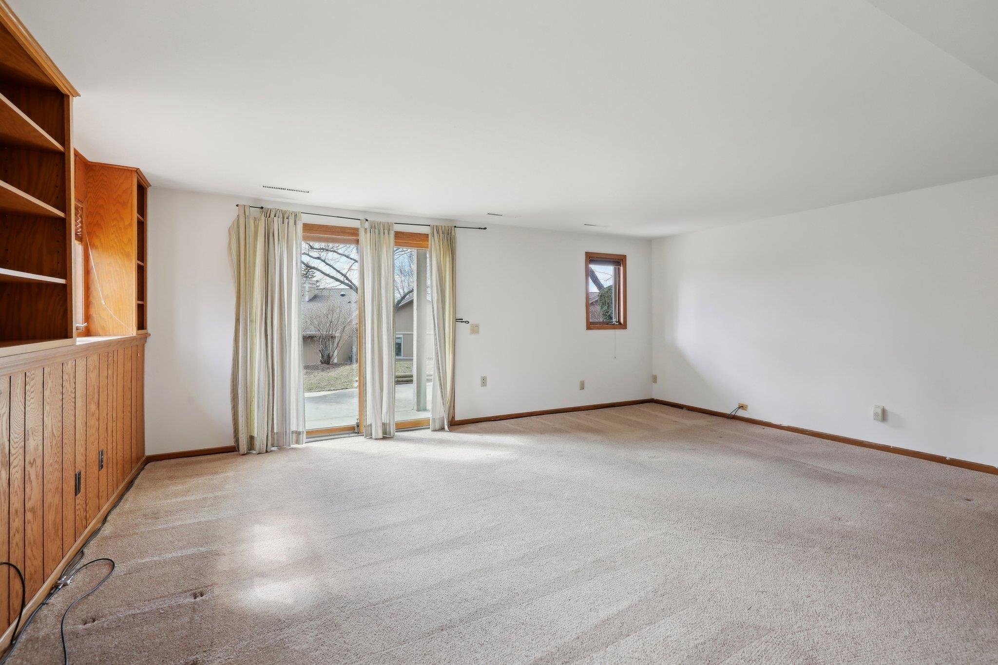 3449 Valley Creek Circle