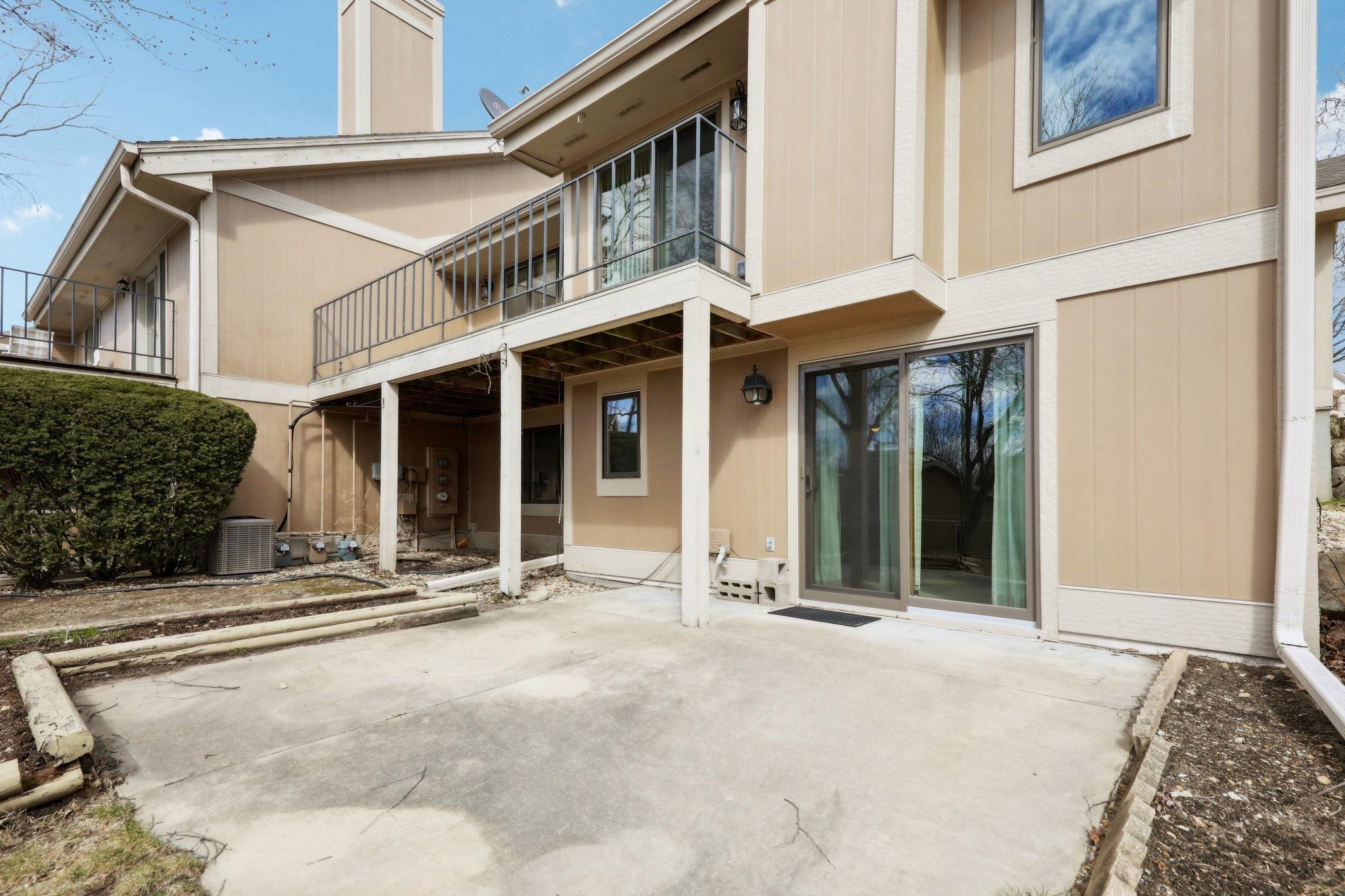 3449 Valley Creek Circle