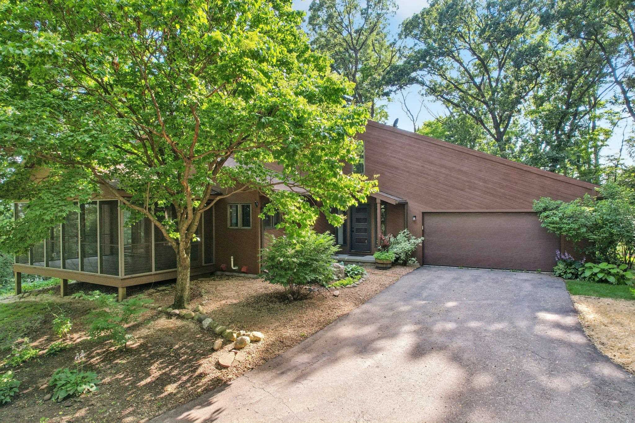 6853 Shagbark Court