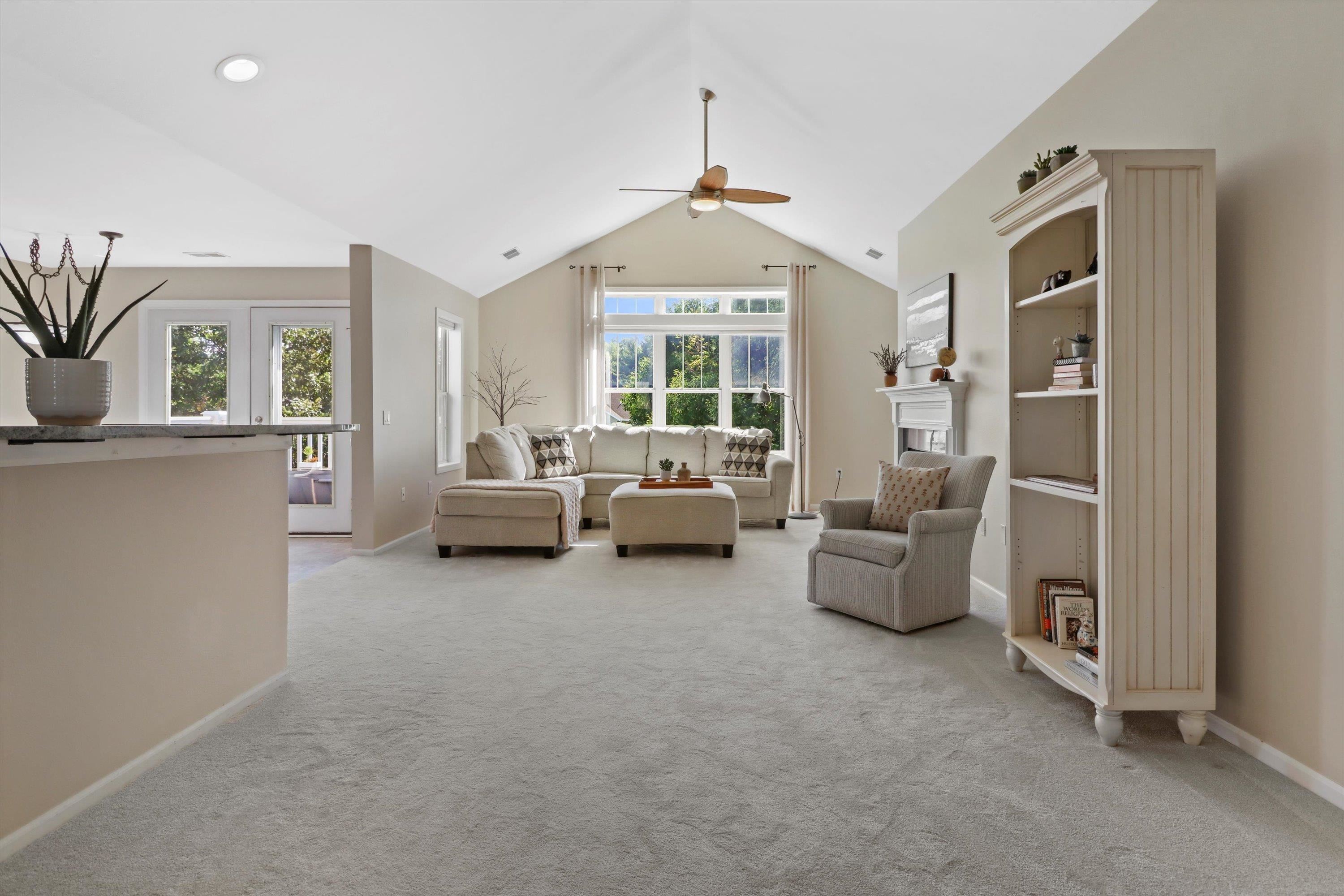 25 Corner Stone Way Unit: 18