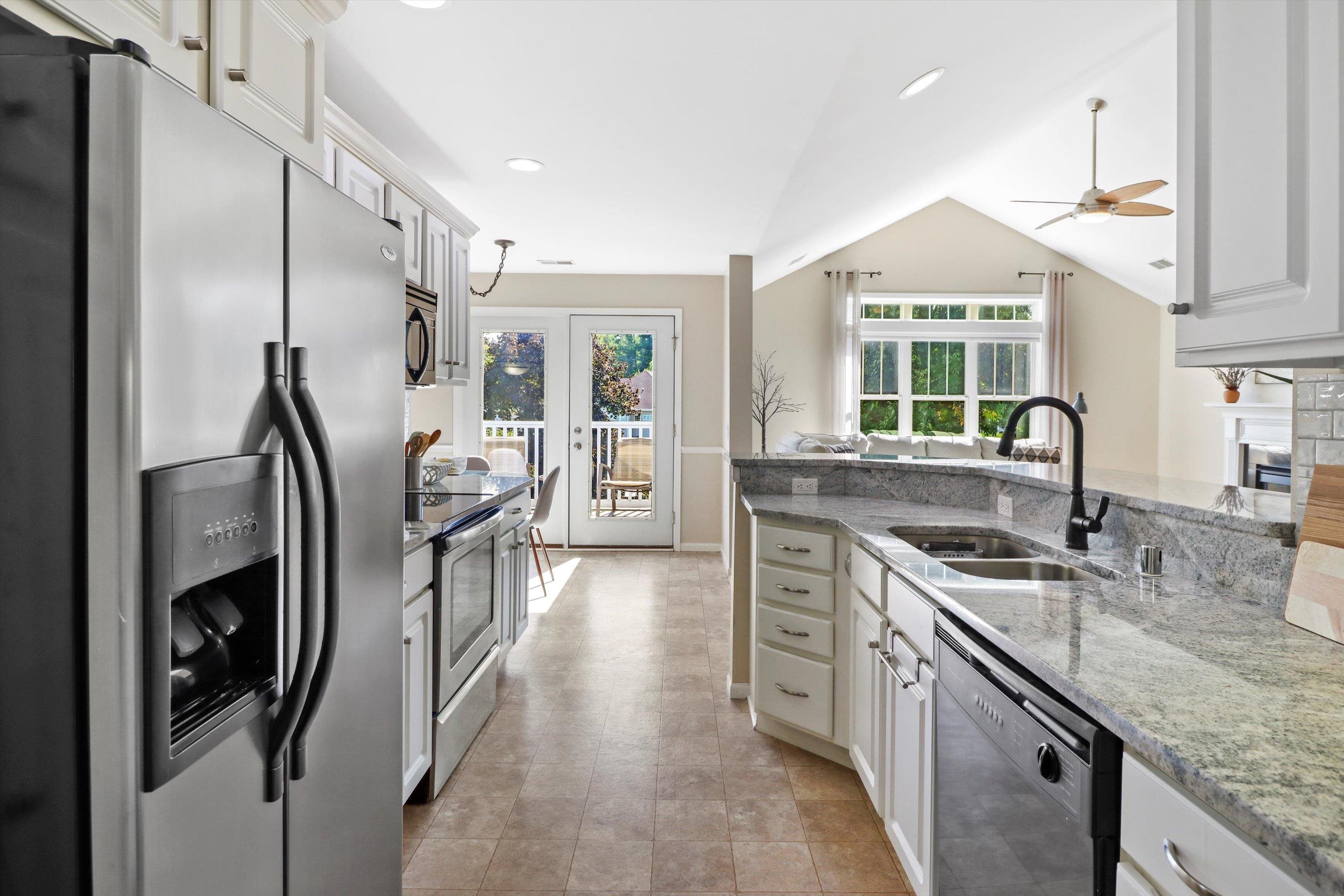 25 Corner Stone Way Unit: 18