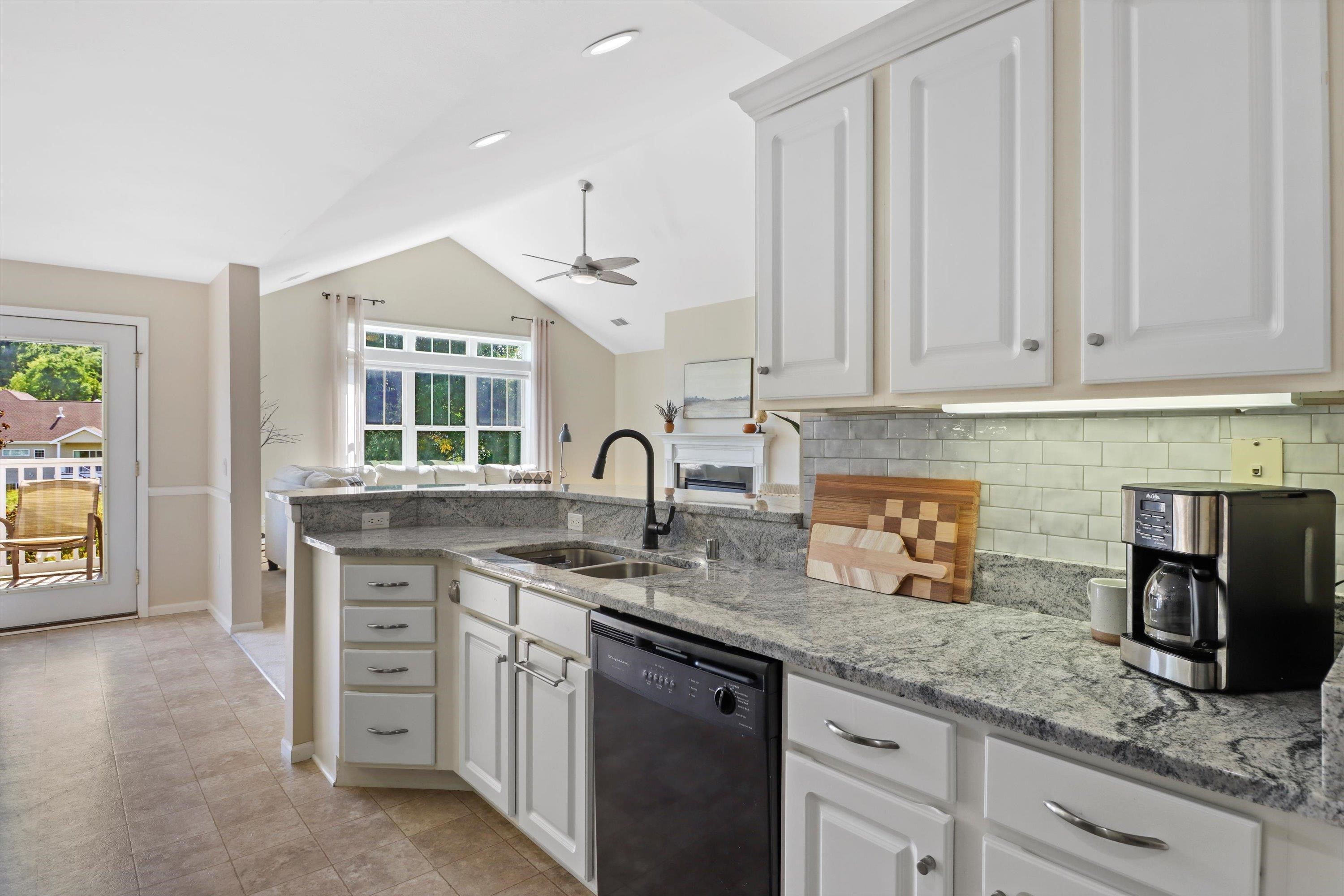 25 Corner Stone Way Unit: 18