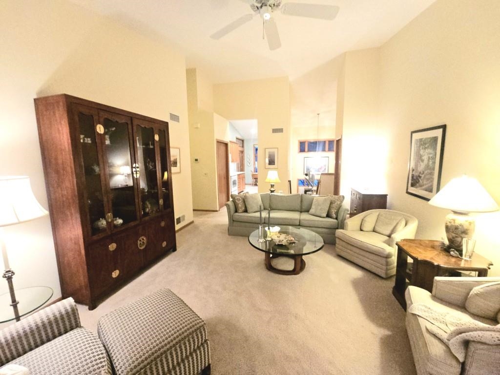 28 Deer Point Trail
