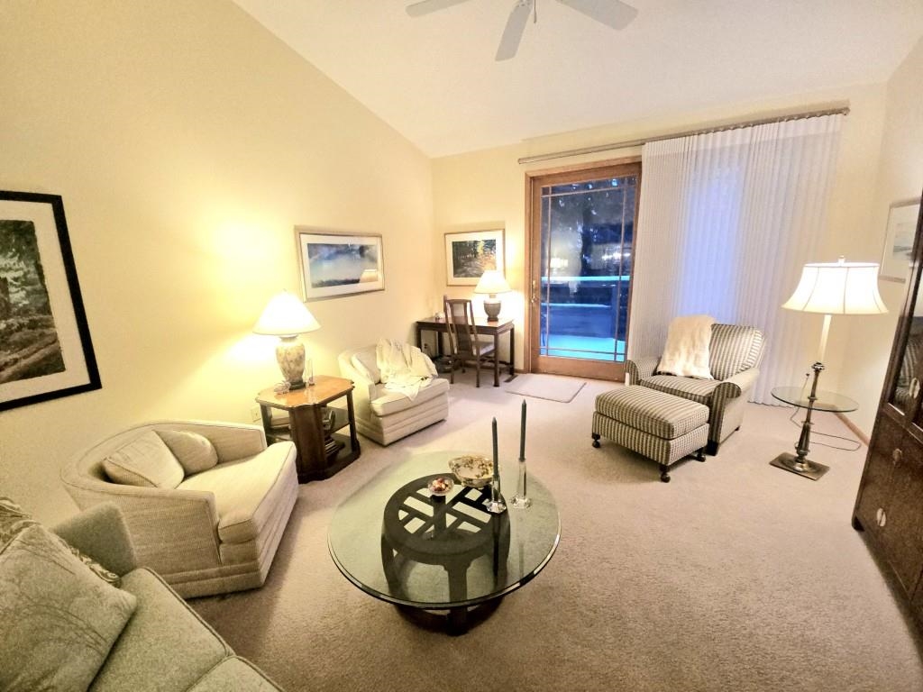 28 Deer Point Trail