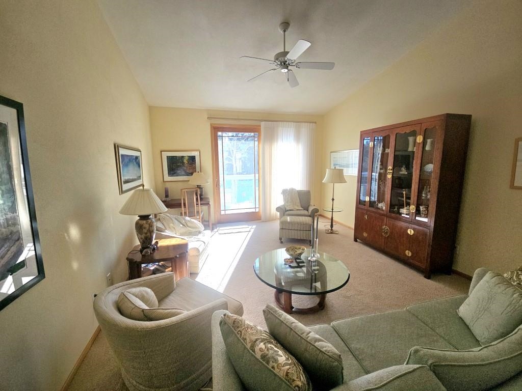 28 Deer Point Trail