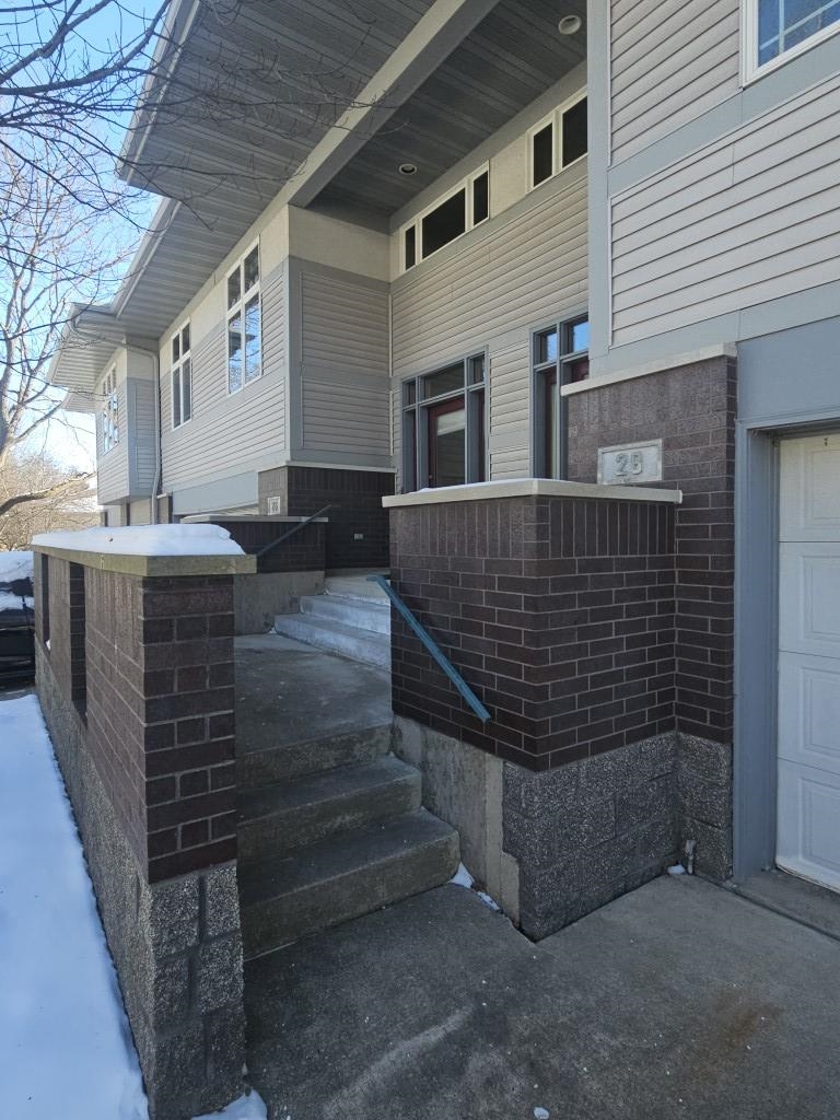 28 Deer Point Trail