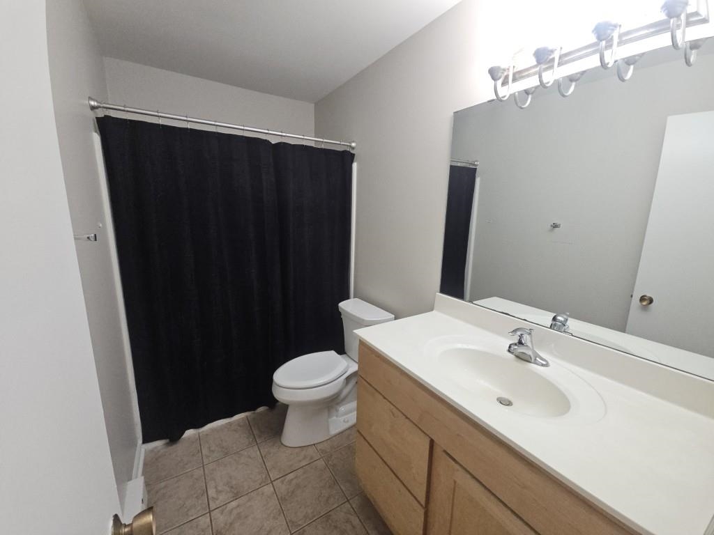 906 Kottke Drive 5