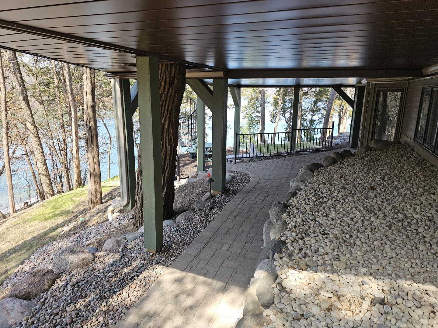 W4996 Robinson Drive