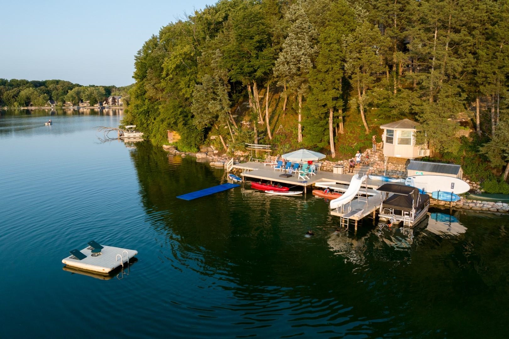 W4996 Robinson Drive