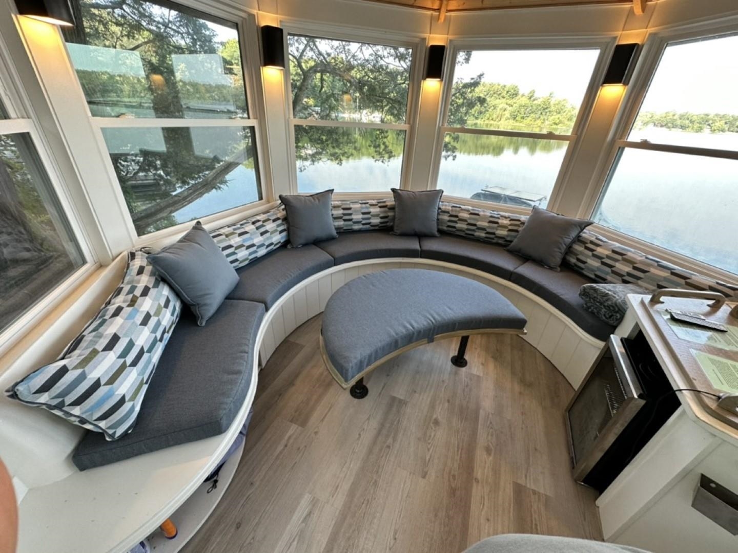 W4996 Robinson Drive