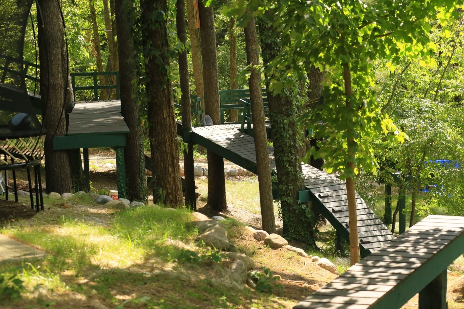 W4996 Robinson Drive