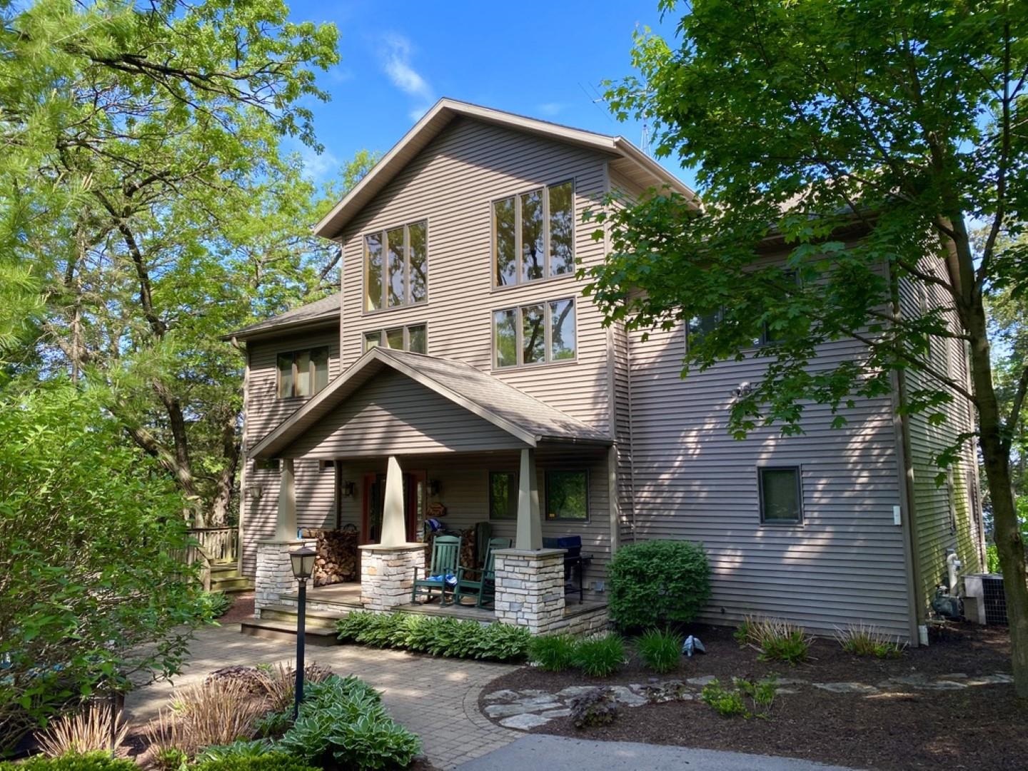 W4996 Robinson Drive