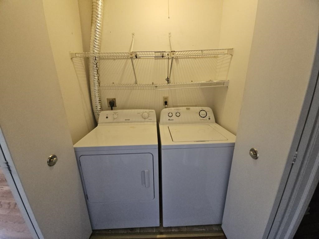922 Harbor House Drive 1