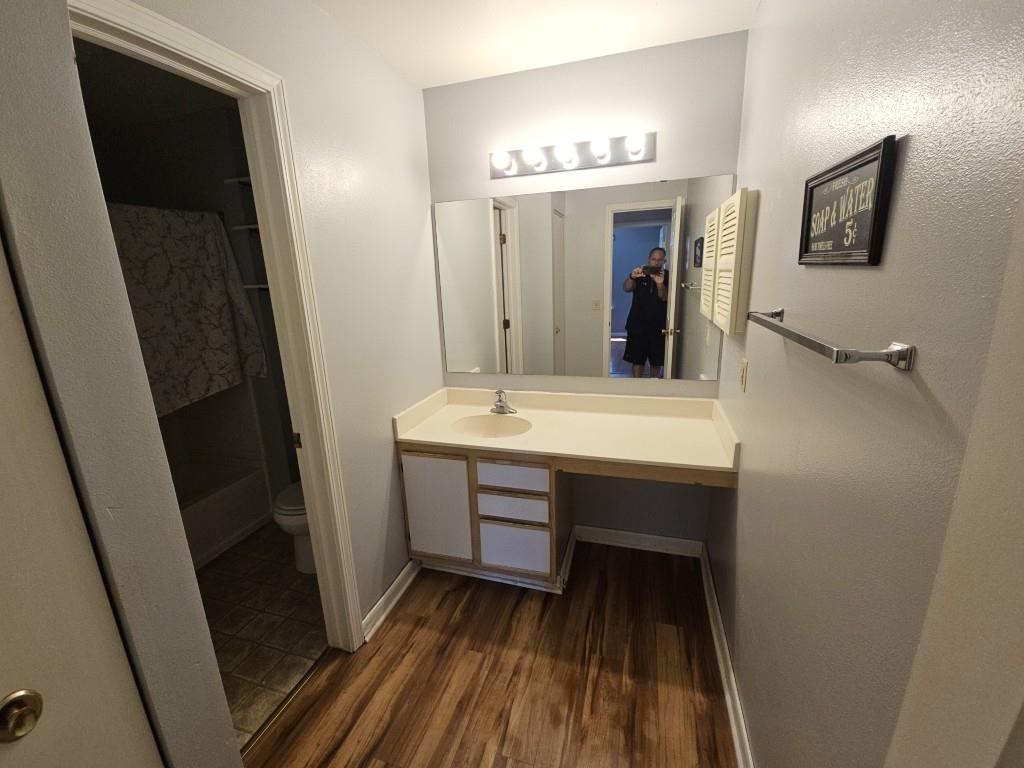 922 Harbor House Drive 1