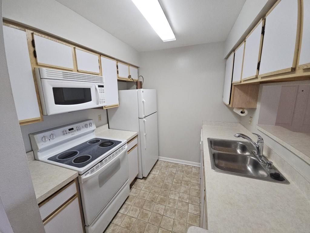 922 Harbor House Drive 1