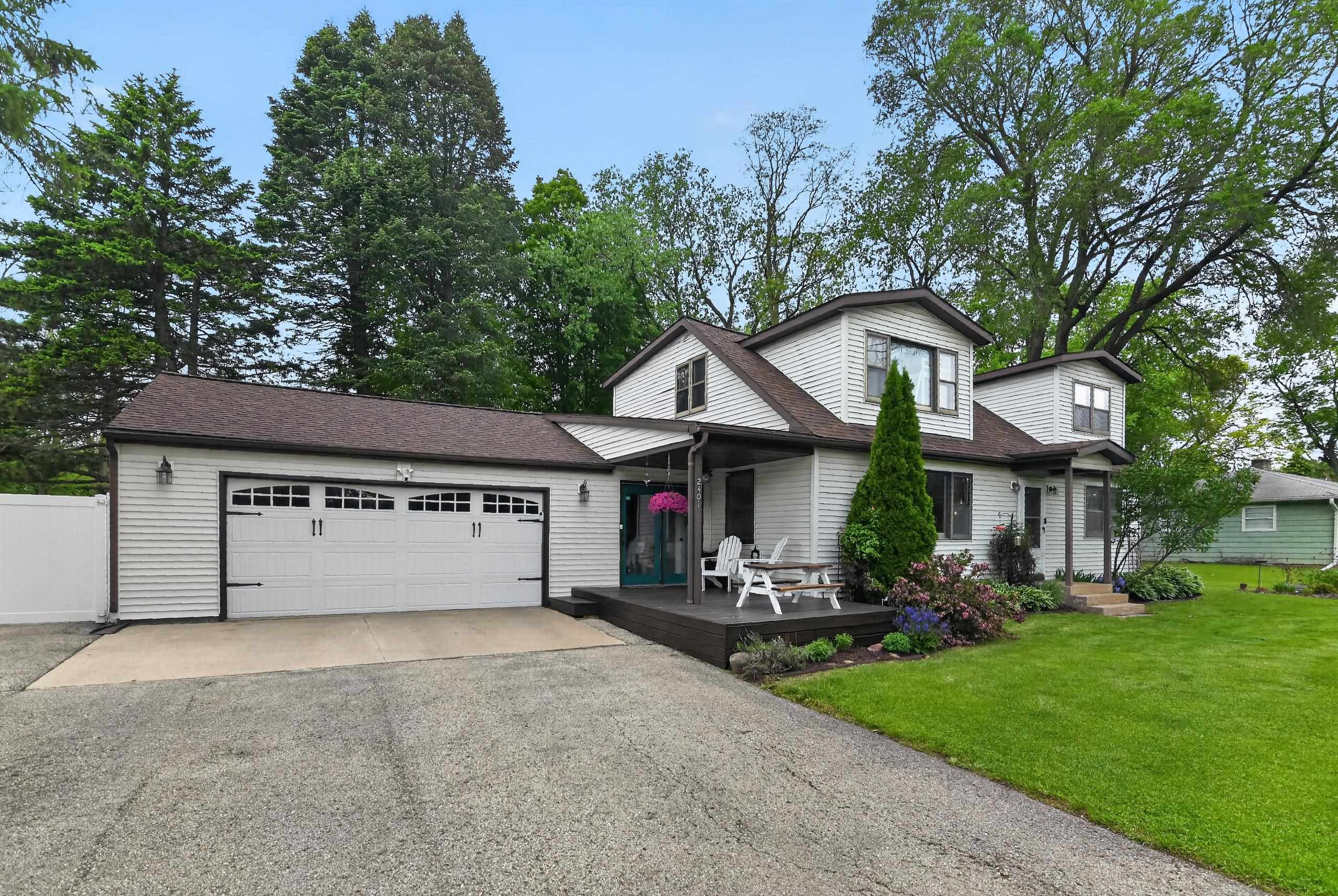 2401 County Road MM
