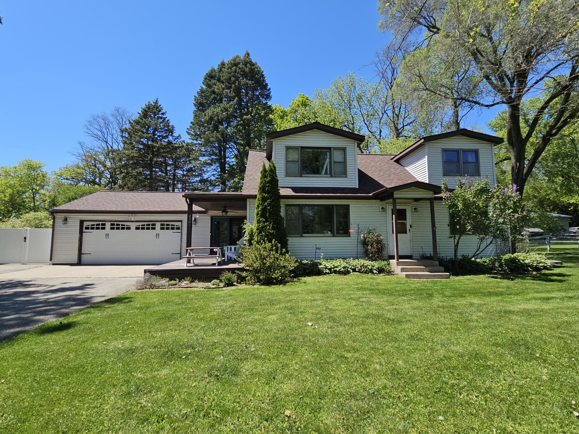 2401 County Road MM