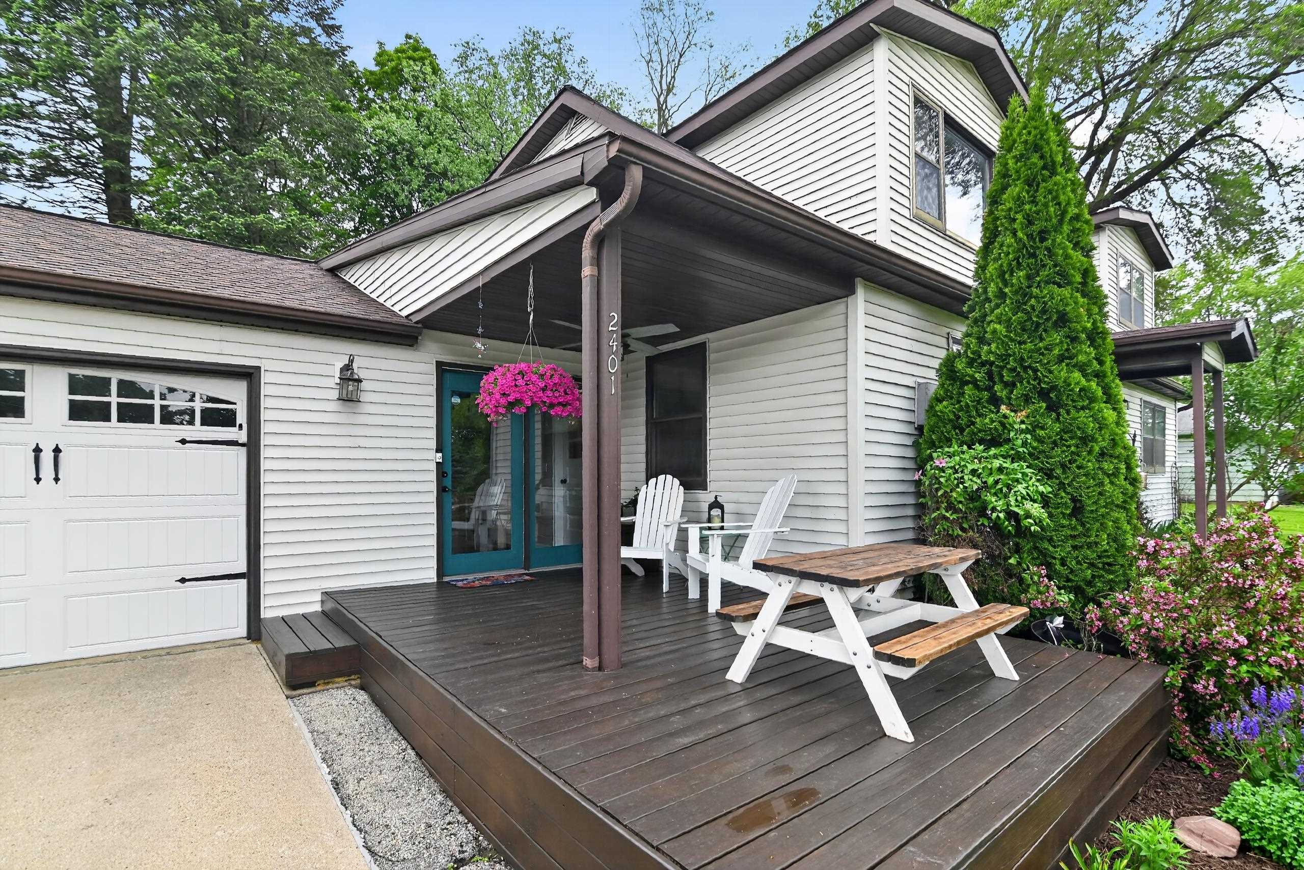 2401 County Road MM