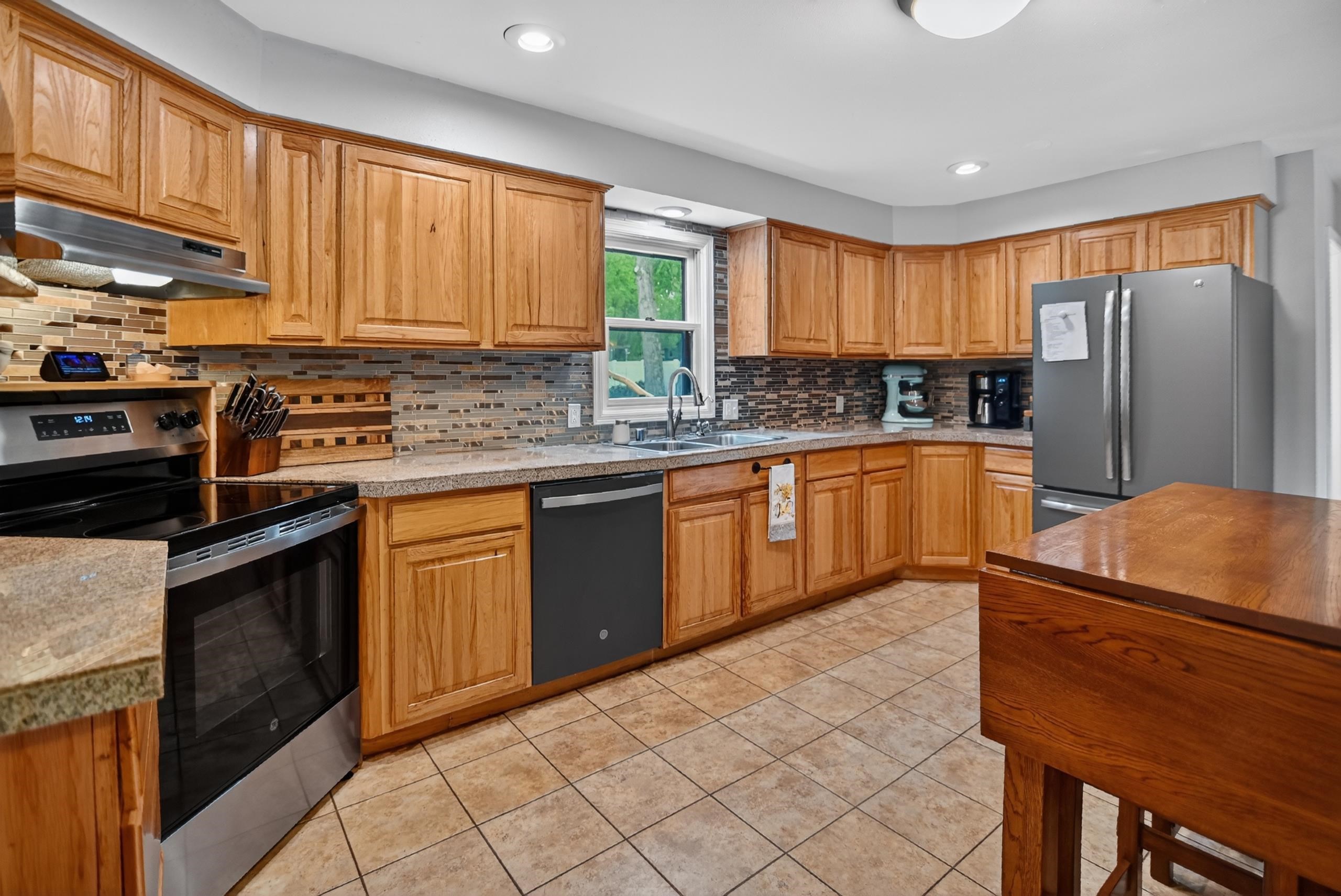 2401 County Road MM