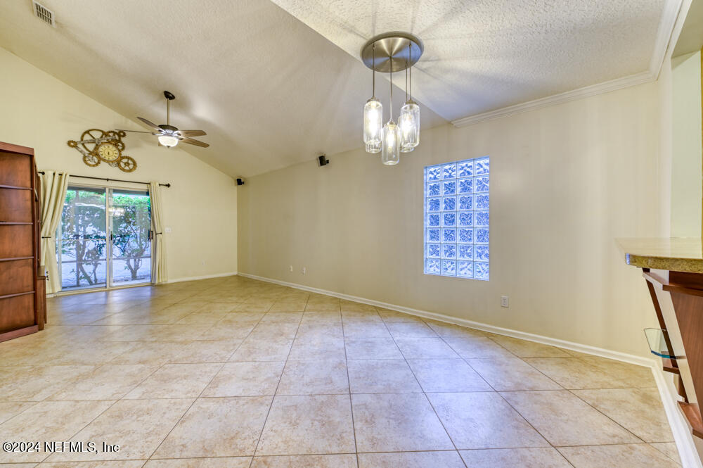 160 SHELBYS COVE Court