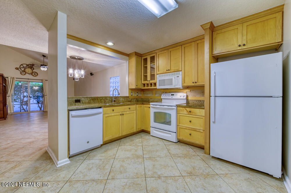160 SHELBYS COVE Court