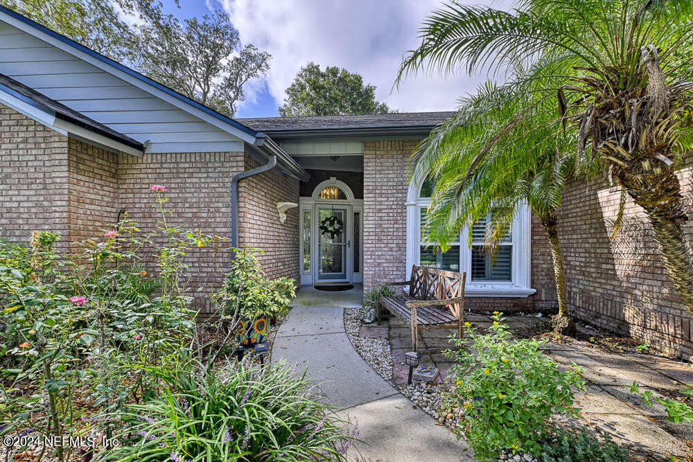 1312 PLANTATION OAKS Drive S