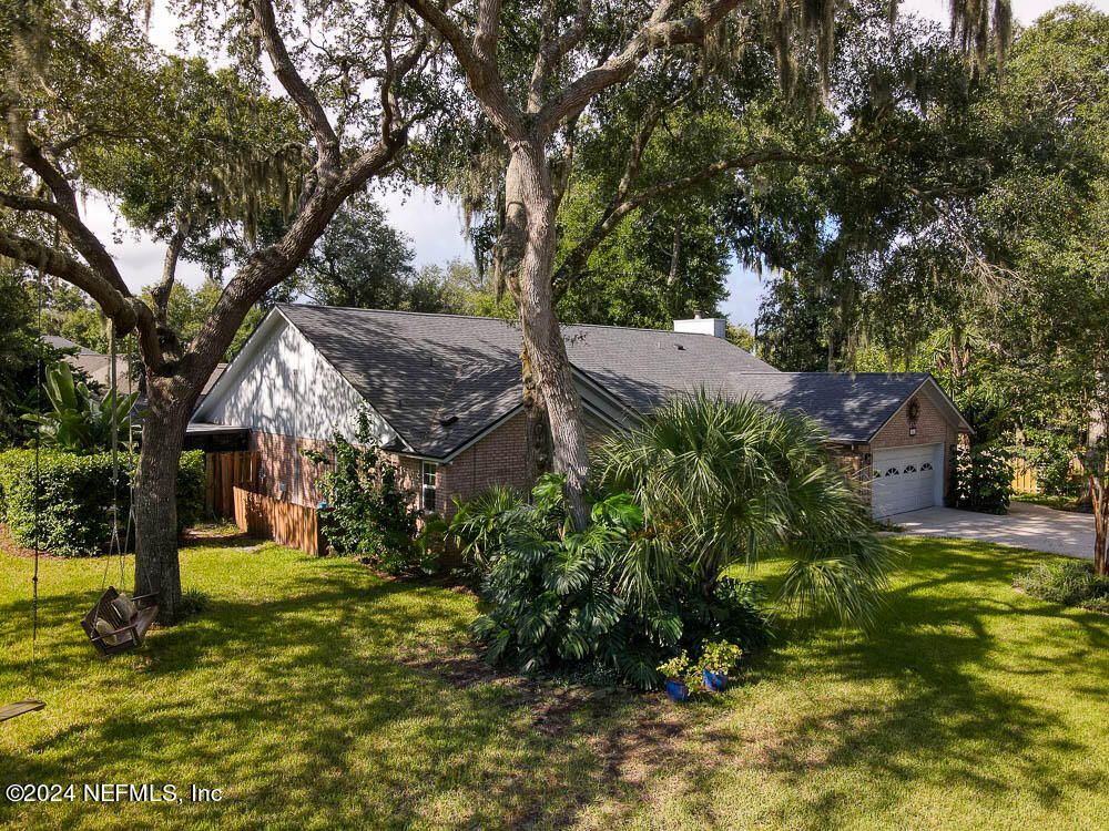 1312 PLANTATION OAKS Drive S