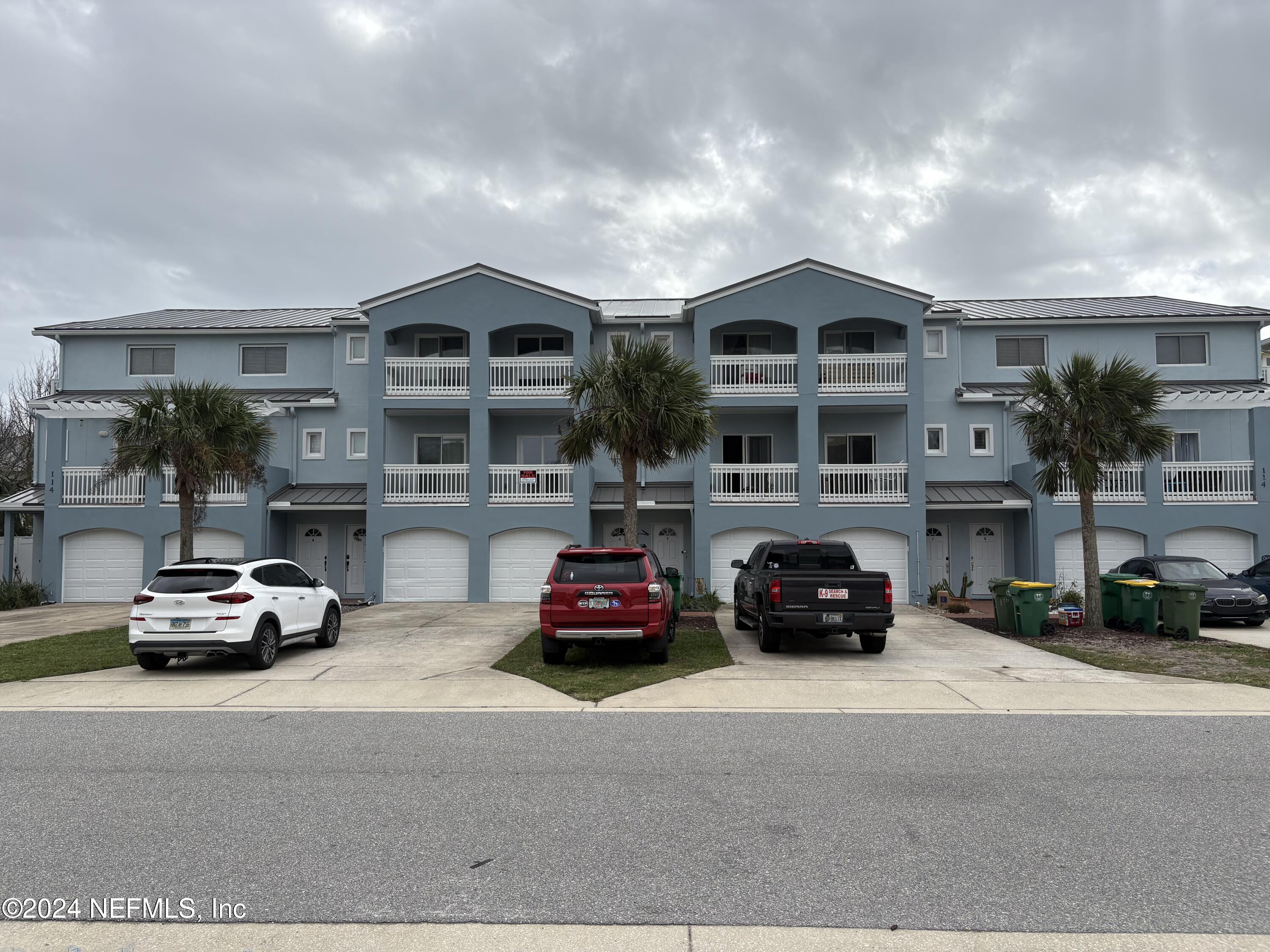 114 18TH Avenue N, D
