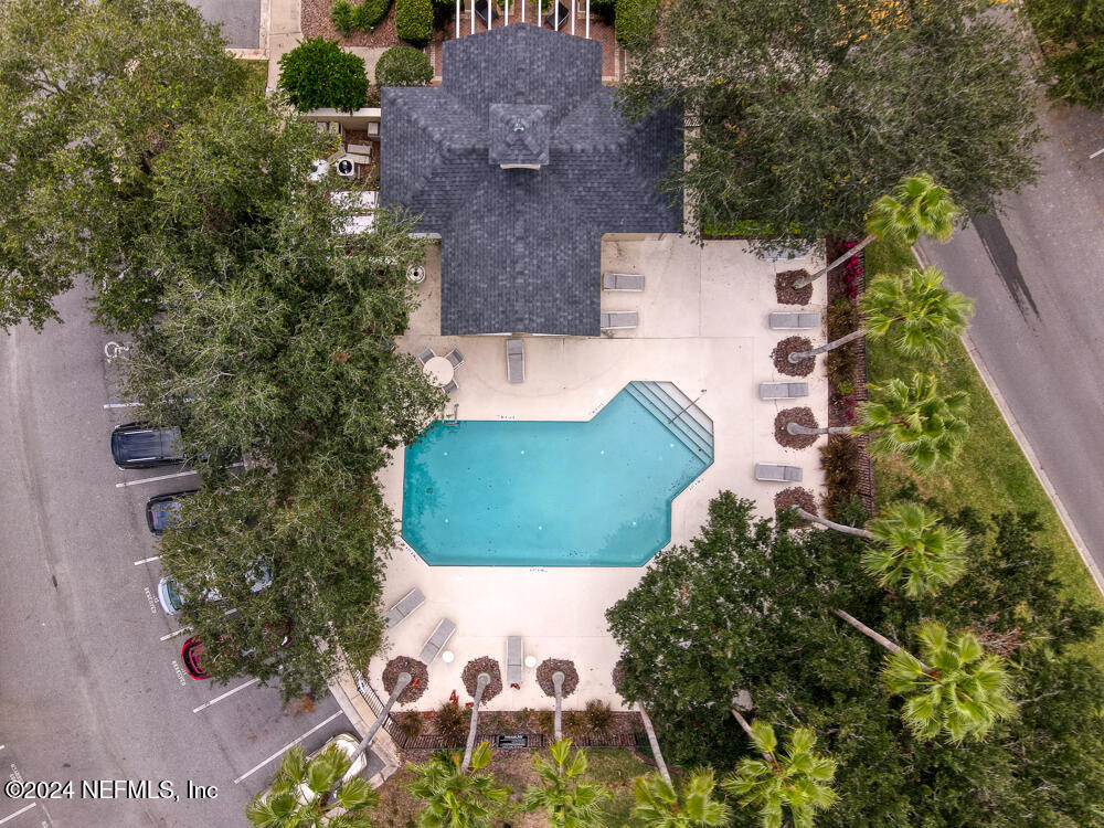 1655 THE GREENS Way, 2231