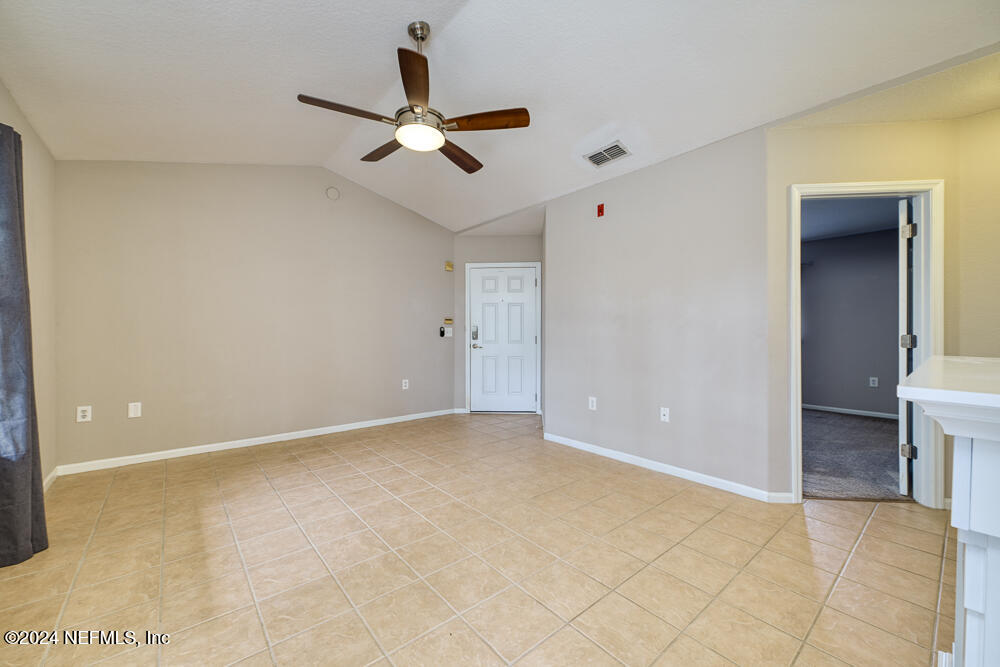 1655 THE GREENS Way, 2231