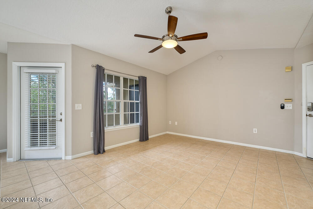 1655 THE GREENS Way, 2231