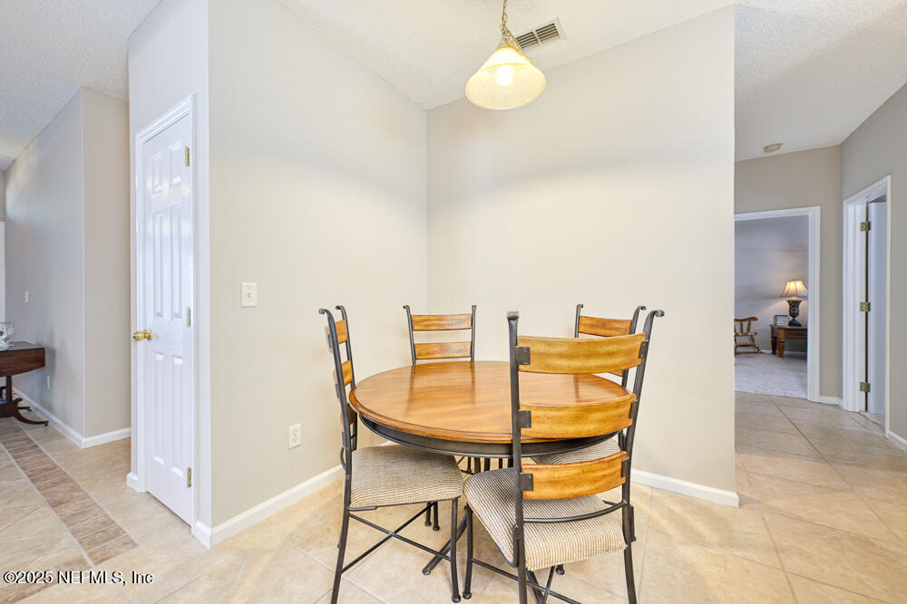 4225 LEAPING DEER Lane