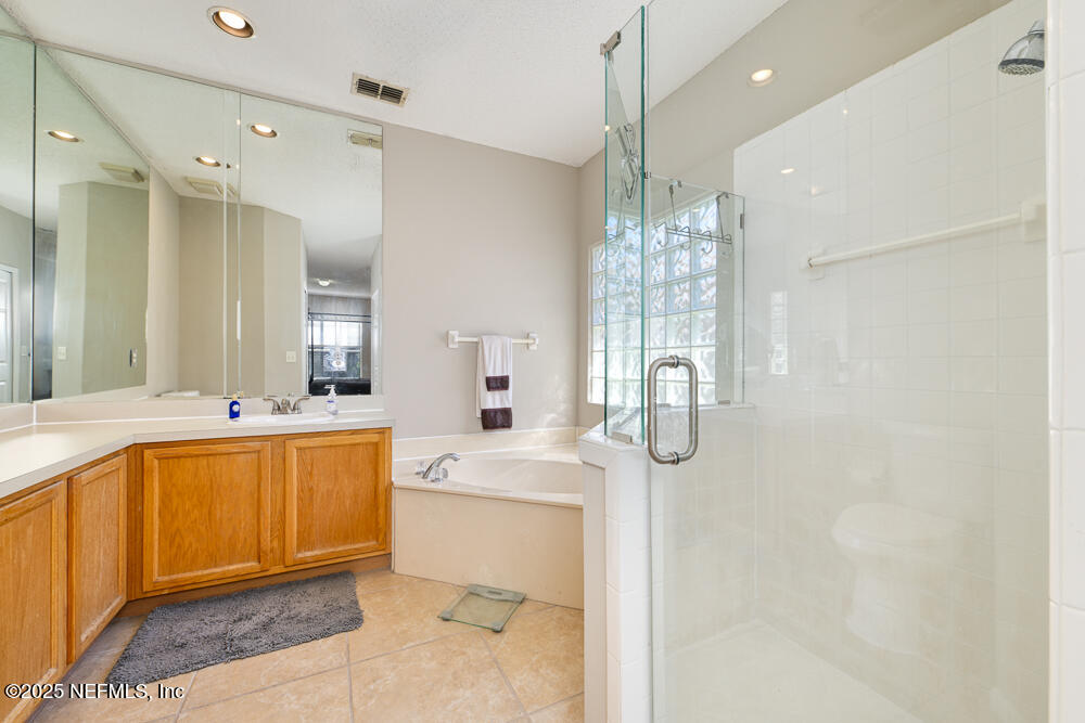 4225 LEAPING DEER Lane