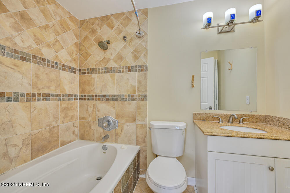 10 PONTE VEDRA Court, B