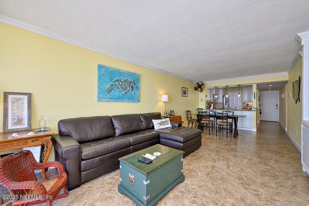 1301 1ST Street S, 803