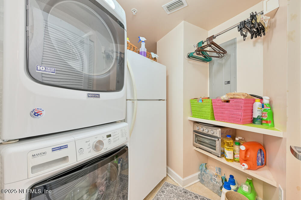 116 19TH Avenue N, 301