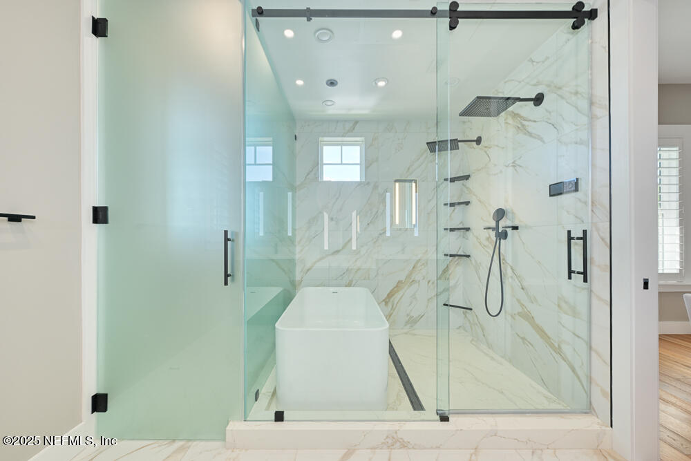 2410 BEACH Boulevard, Jacksonville Beach