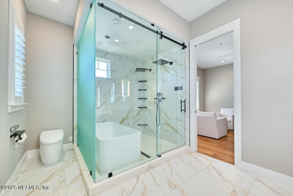 2410 BEACH Boulevard, Jacksonville Beach