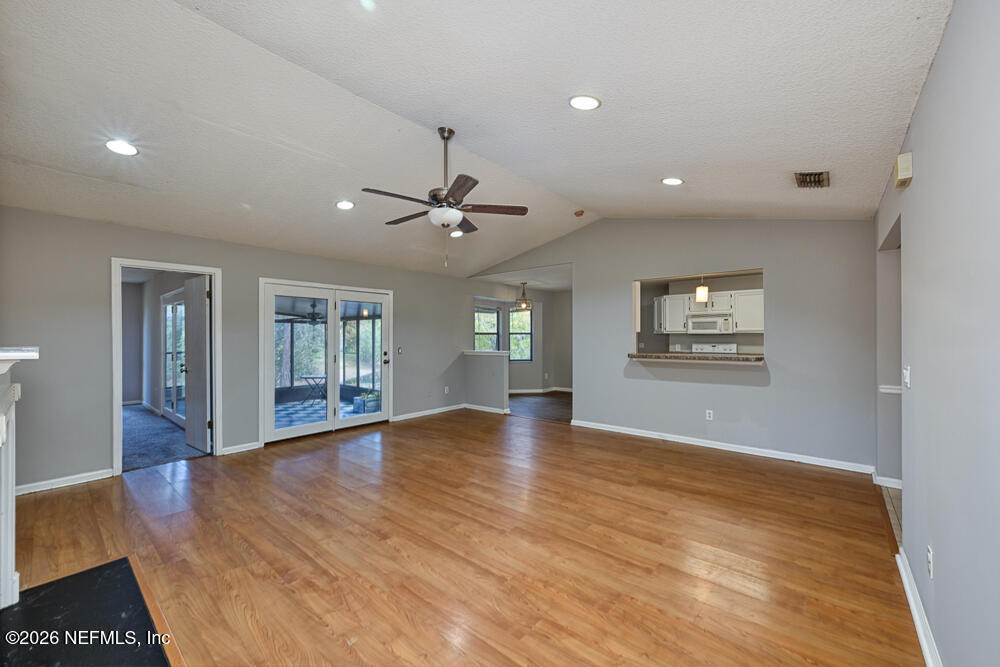 403 SCARLET BUGLER Lane N