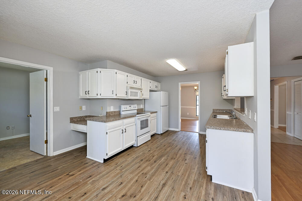 403 SCARLET BUGLER Lane N